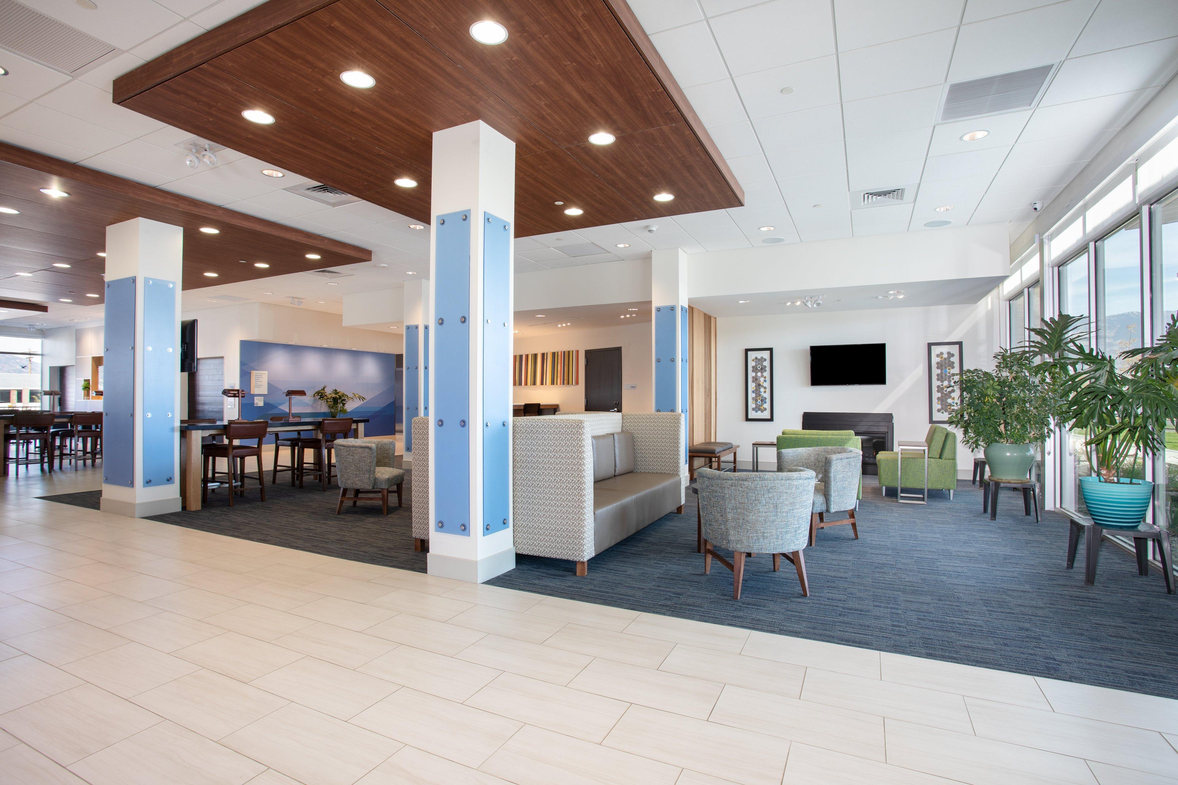Holiday Inn Express & Suites - Ely By Ihg Esterno foto